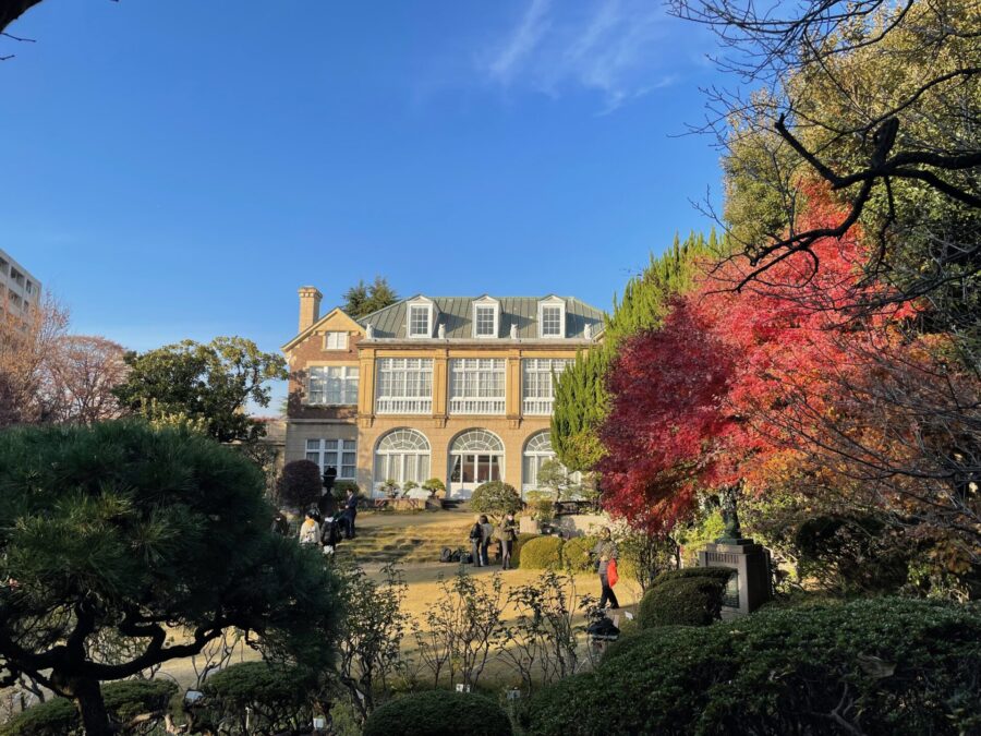 鳩山会館