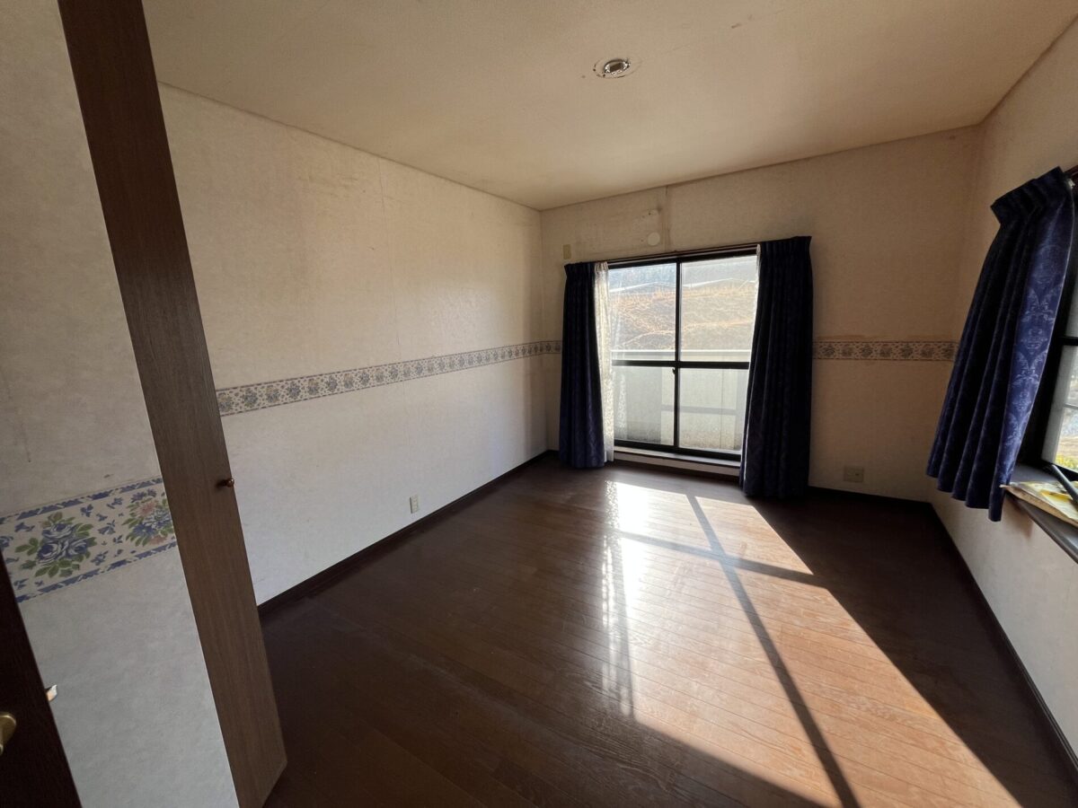 宇治田原町　売り戸建て住宅の洋室