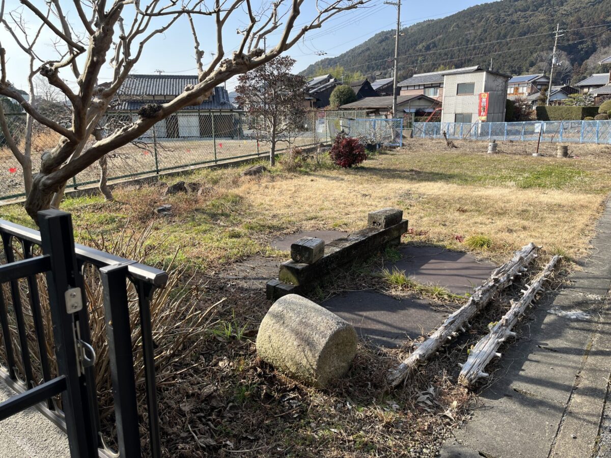 宇治田原町　売り戸建て住宅の庭　