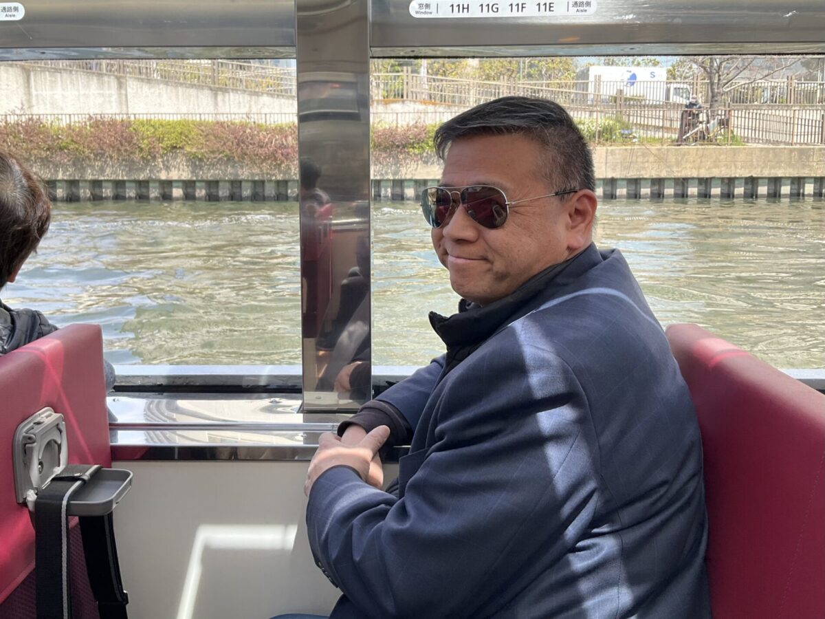 アクアライナー船内